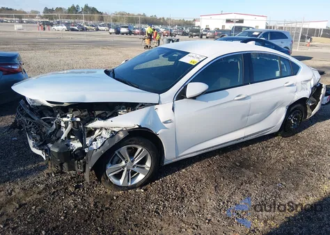 2018 Buick Regal Sportback Preferred z USA, uszkodzony, nr VIN W04GL6SX2J1147493